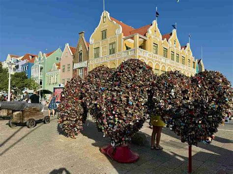 punda willemstad|Self.